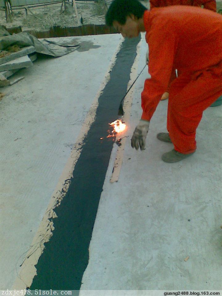 桥面tst填充式改性沥青桥梁伸缩缝厂家直营包工包料,经济合理